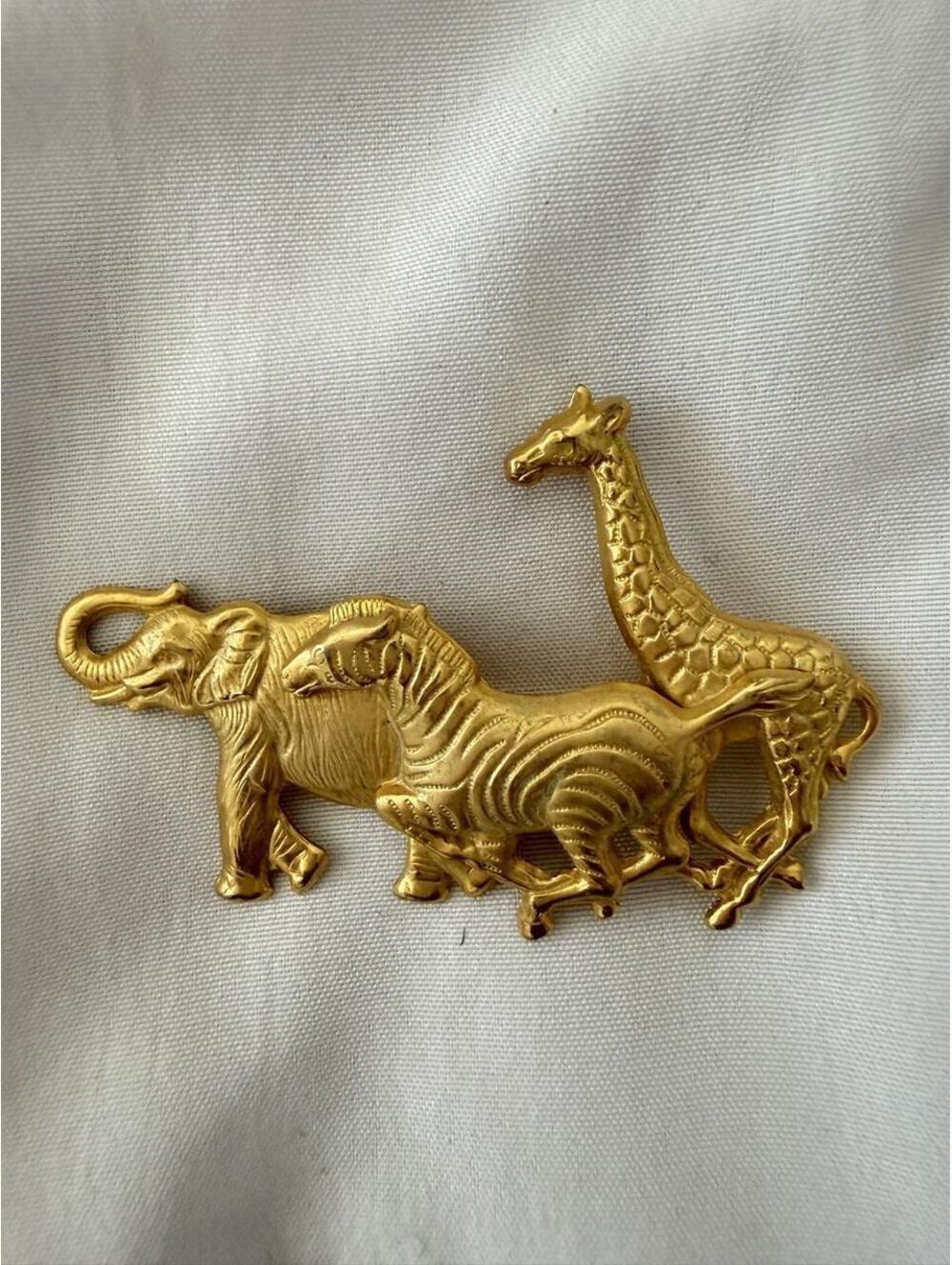 Vintage Gold Tone Safari Animal Brooch Elephant Zebra Giraffe